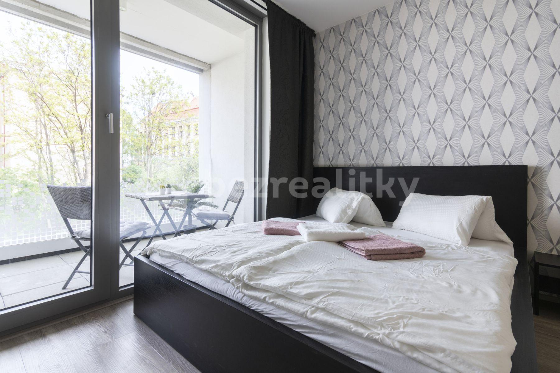 Pronájem bytu 1+1 35 m², Hlaváčkova, Praha, Praha