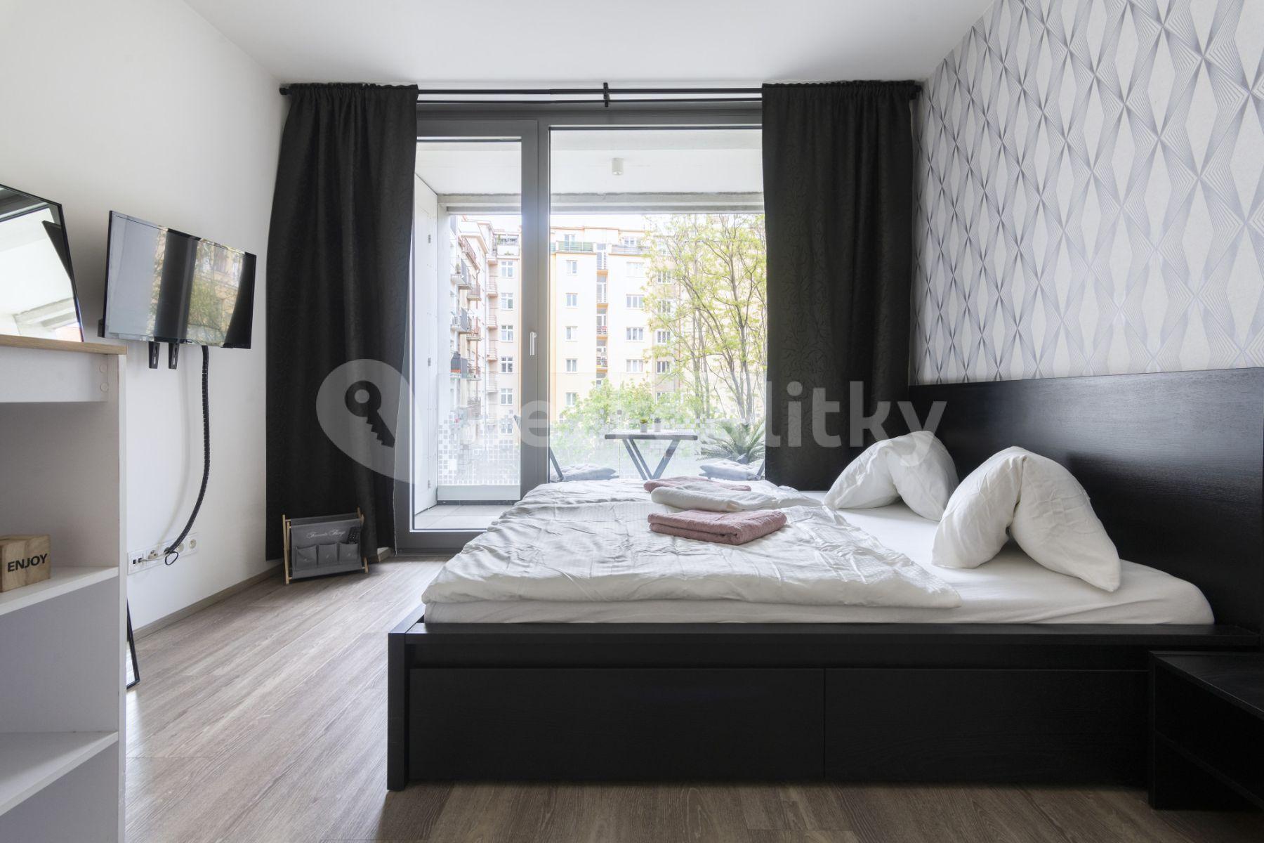 Pronájem bytu 1+1 35 m², Hlaváčkova, Praha, Praha