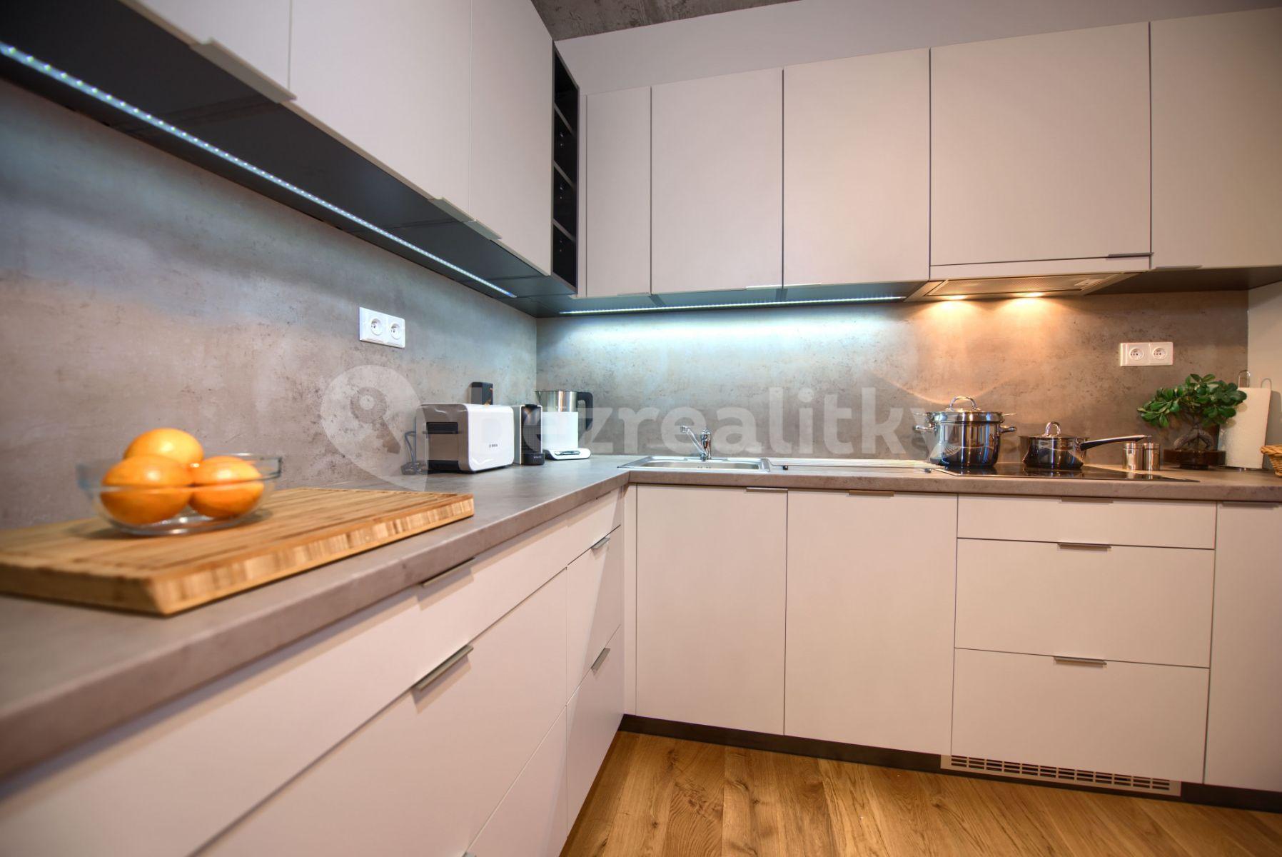 Pronájem bytu 3+kk 90 m², Soukenická, Praha, Praha