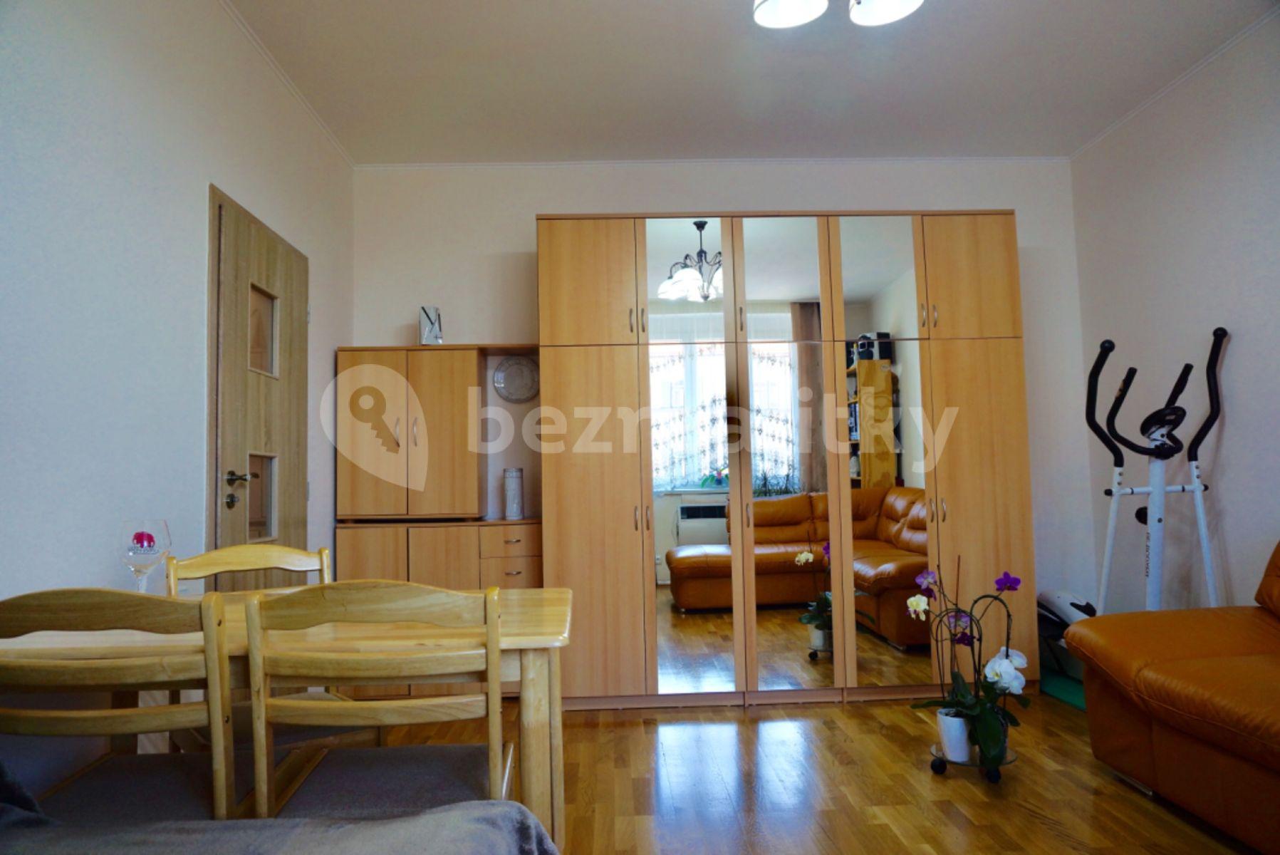 Prodej bytu 2+1 55 m², Na Veselí, Praha, Praha