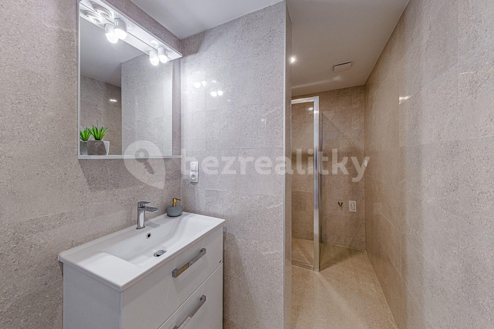 Pronájem bytu 2+kk 67 m², Kaizlovy sady, Praha, Praha