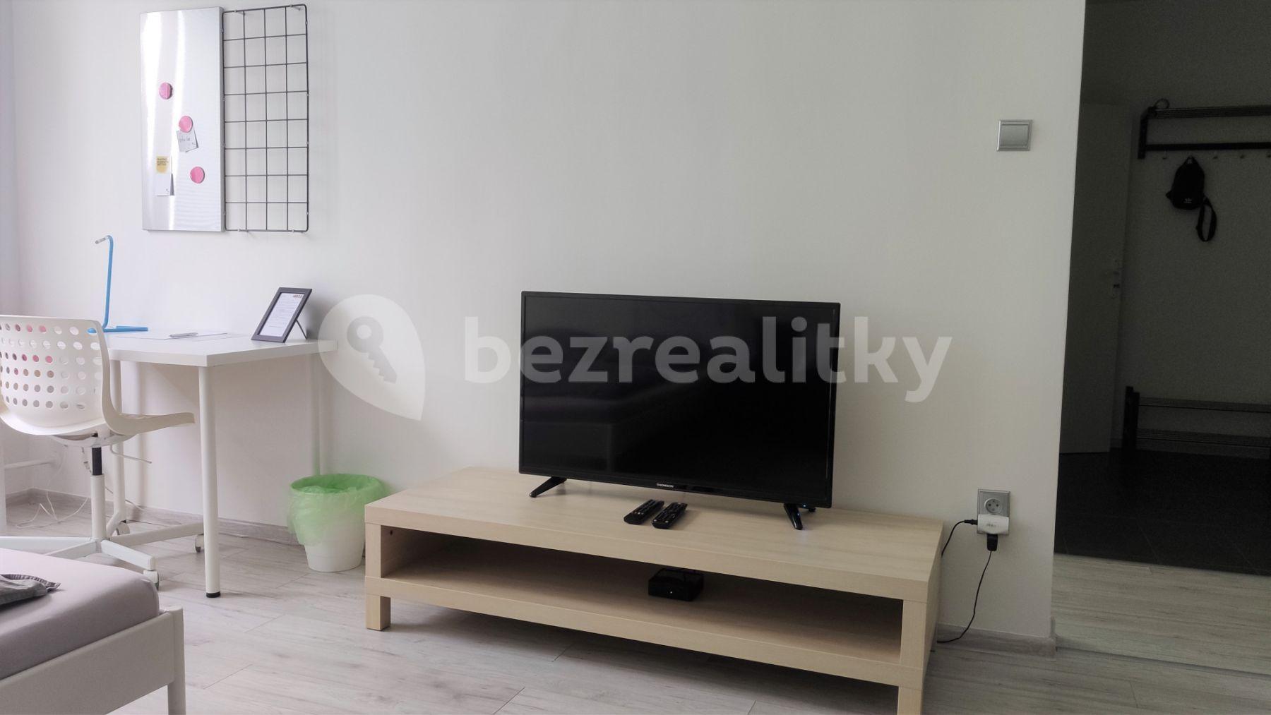 Pronájem bytu 1+1 40 m², Mamateyova, Petržalka, Bratislavský kraj