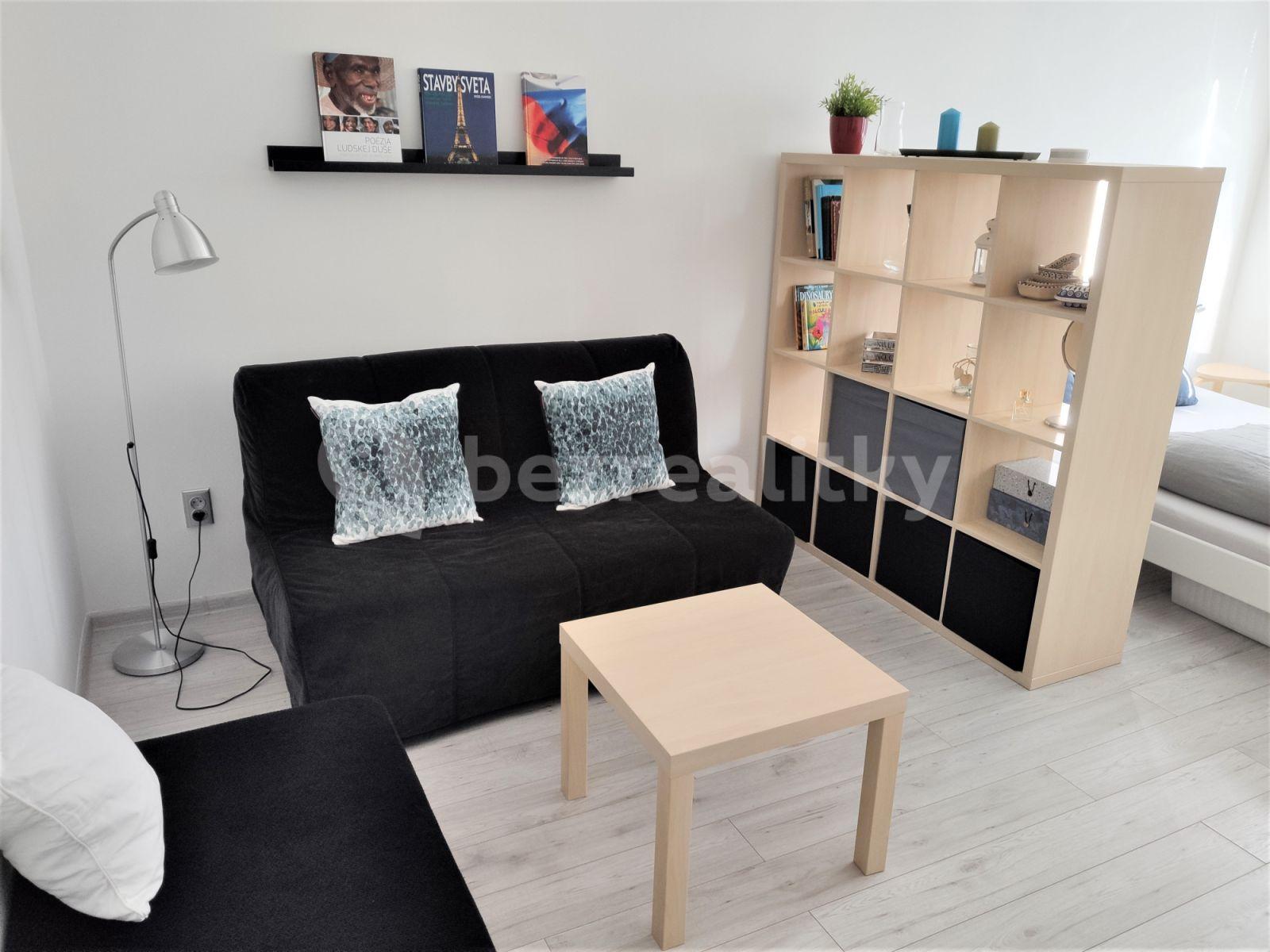 Pronájem bytu 1+1 40 m², Mamateyova, Petržalka, Bratislavský kraj