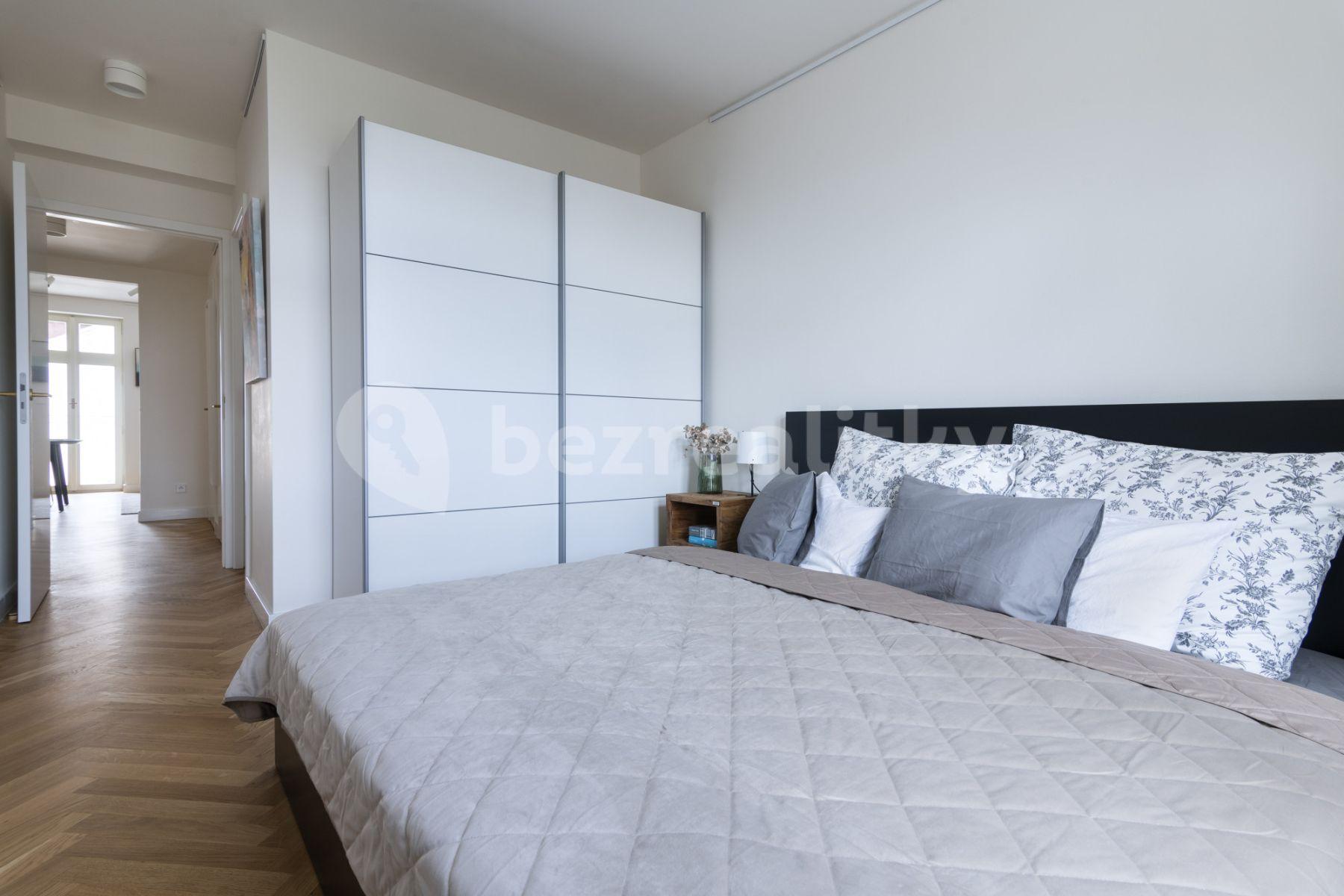 Pronájem bytu 2+kk 47 m², Bořivojova, Praha, Praha