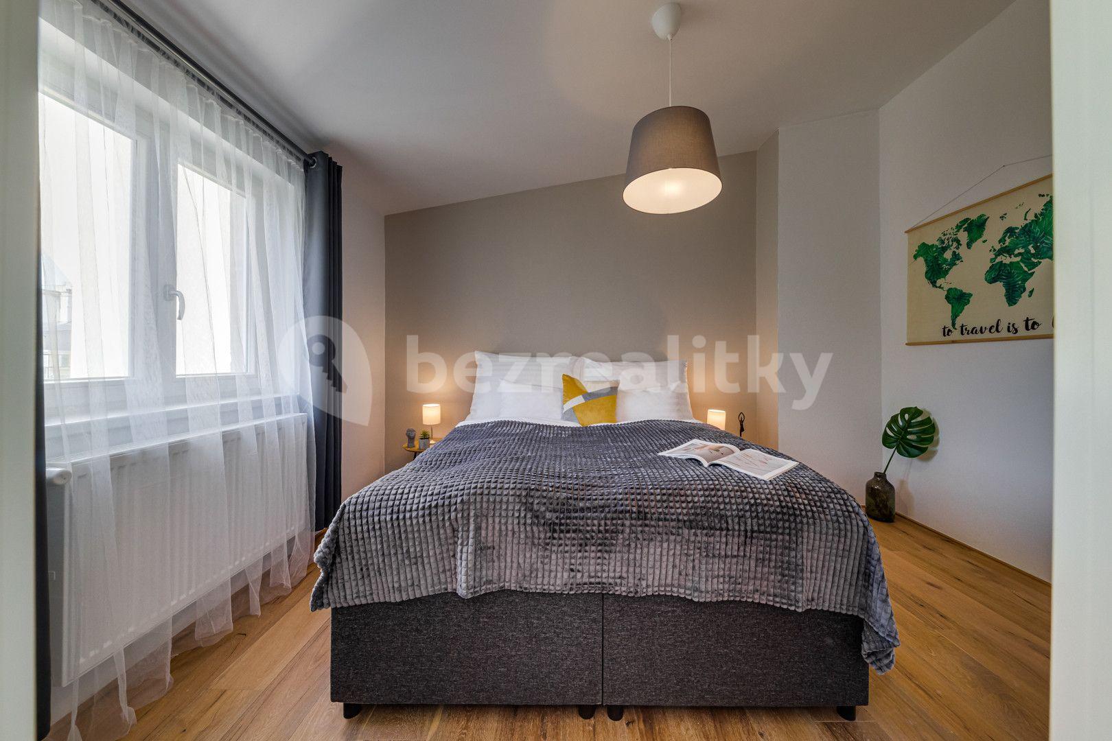 Pronájem bytu 3+1 74 m², Kaizlovy sady, Praha, Praha