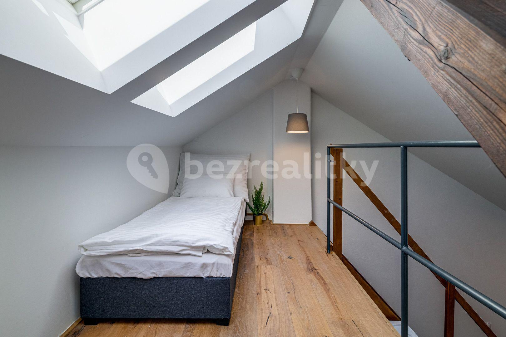 Pronájem bytu 3+1 74 m², Kaizlovy sady, Praha, Praha