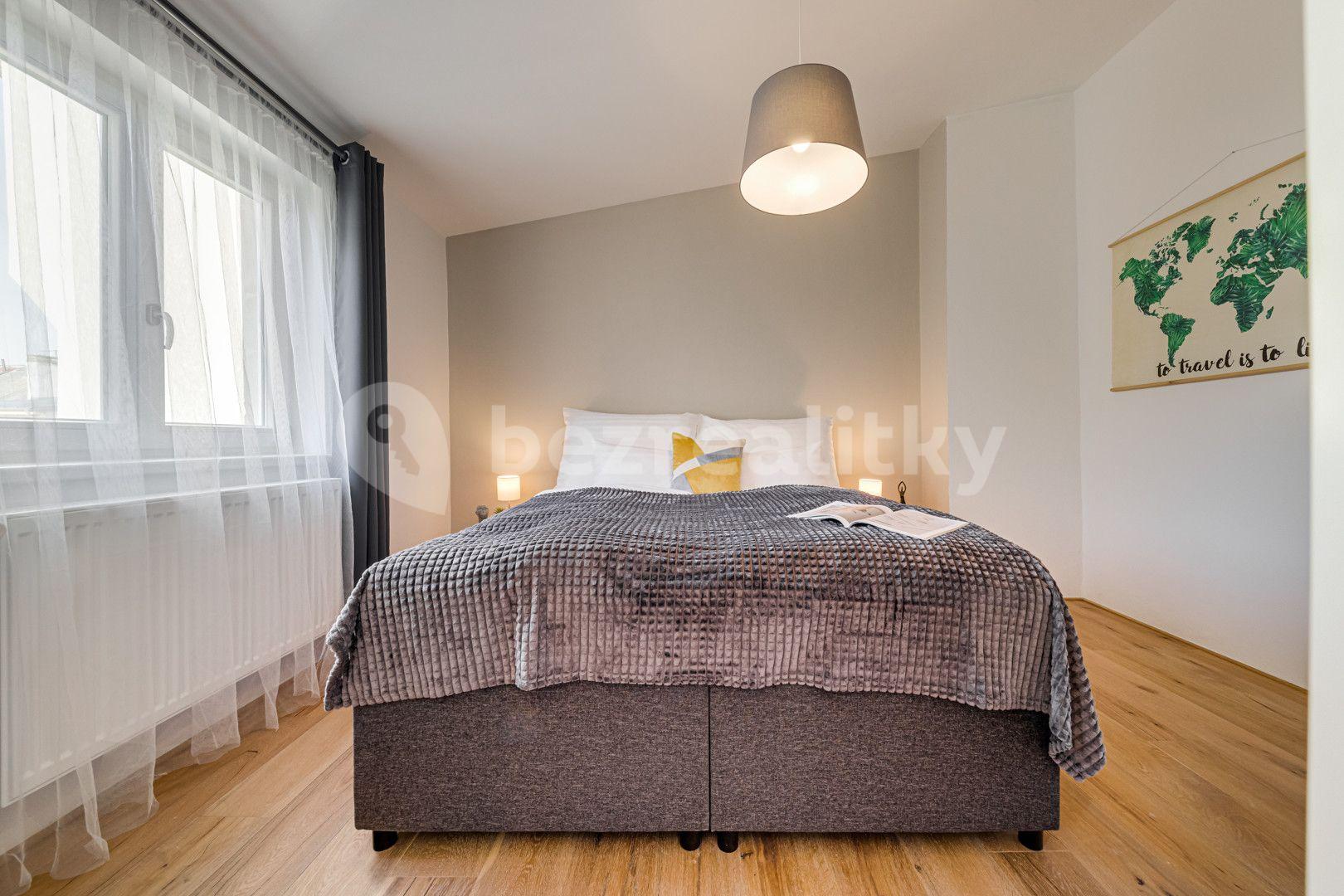 Pronájem bytu 3+1 74 m², Kaizlovy sady, Praha, Praha