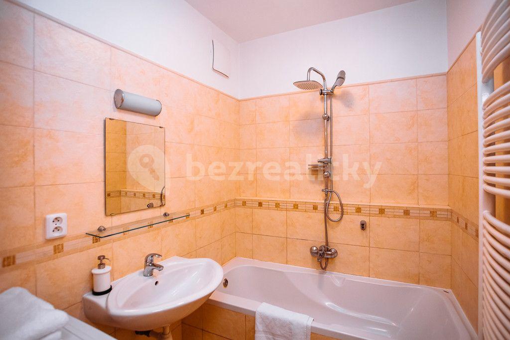 Pronájem bytu 2+1 60 m², Lublaňská, Praha, Praha