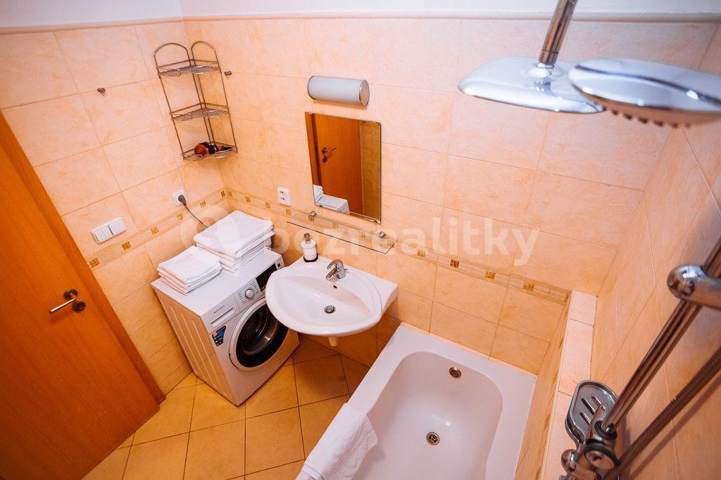 Pronájem bytu 2+1 60 m², Lublaňská, Praha, Praha