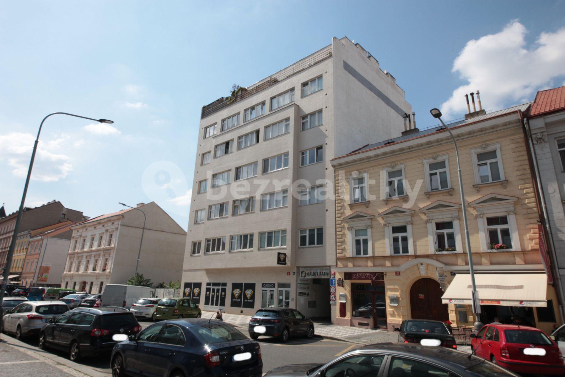 Pronájem bytu 3+1 88 m², Křižíkova, Praha, Praha