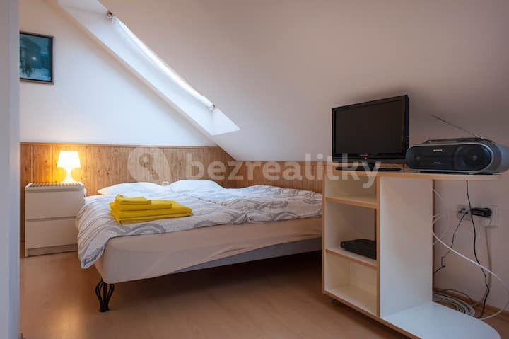 Pronájem bytu 2+1 25 m², Heydukova, Praha, Praha