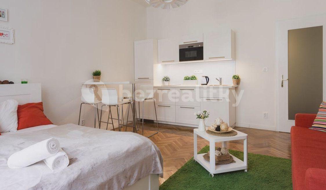 Pronájem bytu 1+kk 32 m², Šimáčkova, Praha, Praha