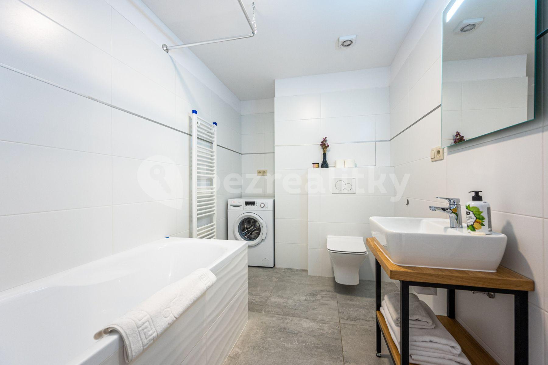 Pronájem bytu 2+kk 60 m², Mečislavova, Praha, Praha