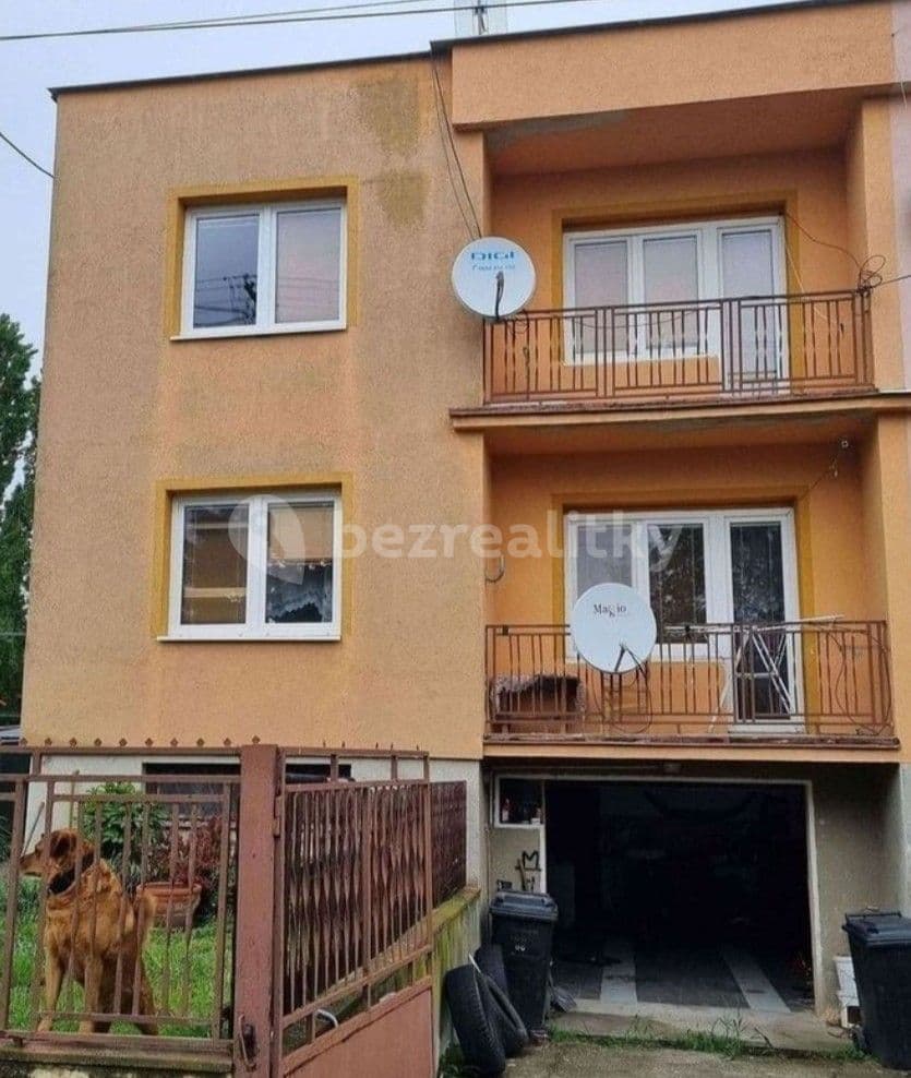 Prodej domu 100 m², pozemek 400 m², Tešedíkovo, Nitriansky kraj