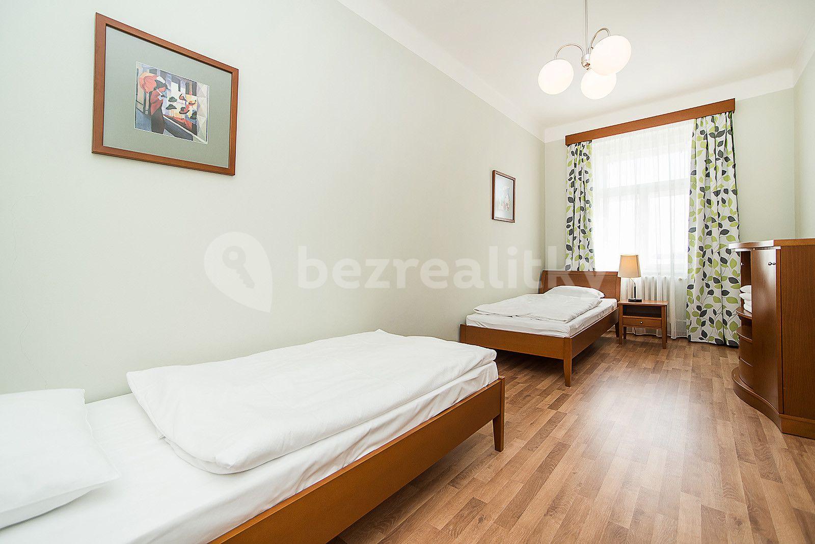 Pronájem bytu 3+1 72 m², Americká, Praha, Praha