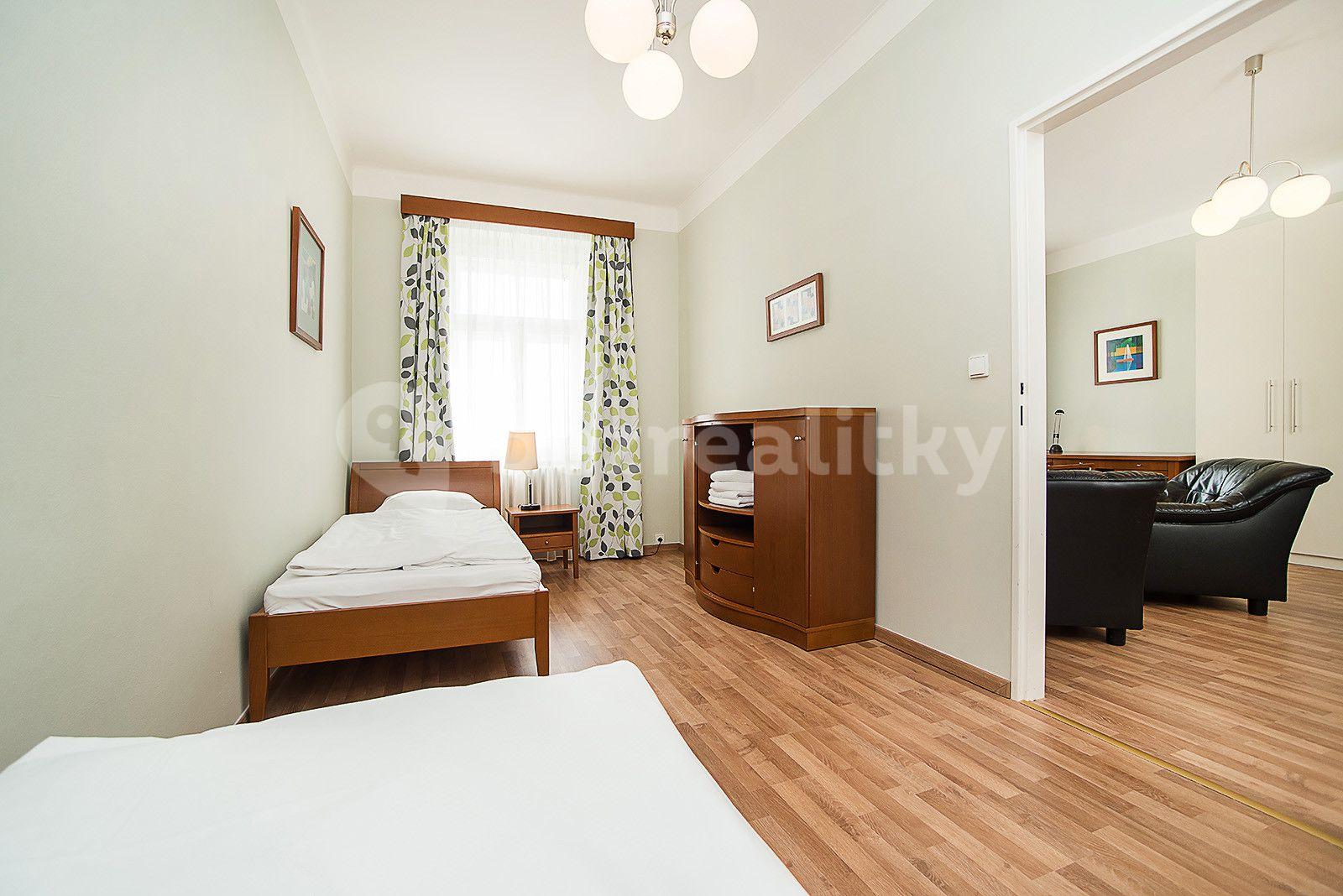 Pronájem bytu 3+1 72 m², Americká, Praha, Praha