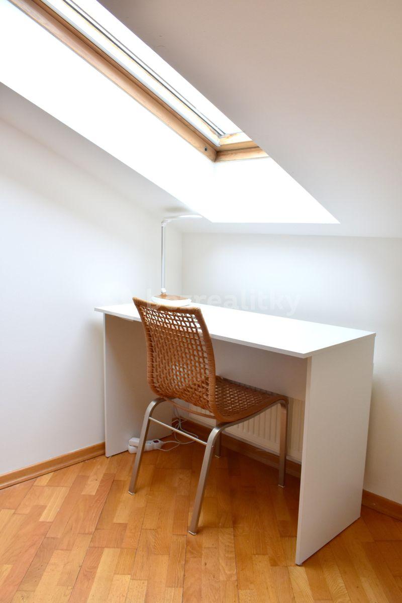 Pronájem bytu 1+1 60 m², Staropramenná, Praha, Praha