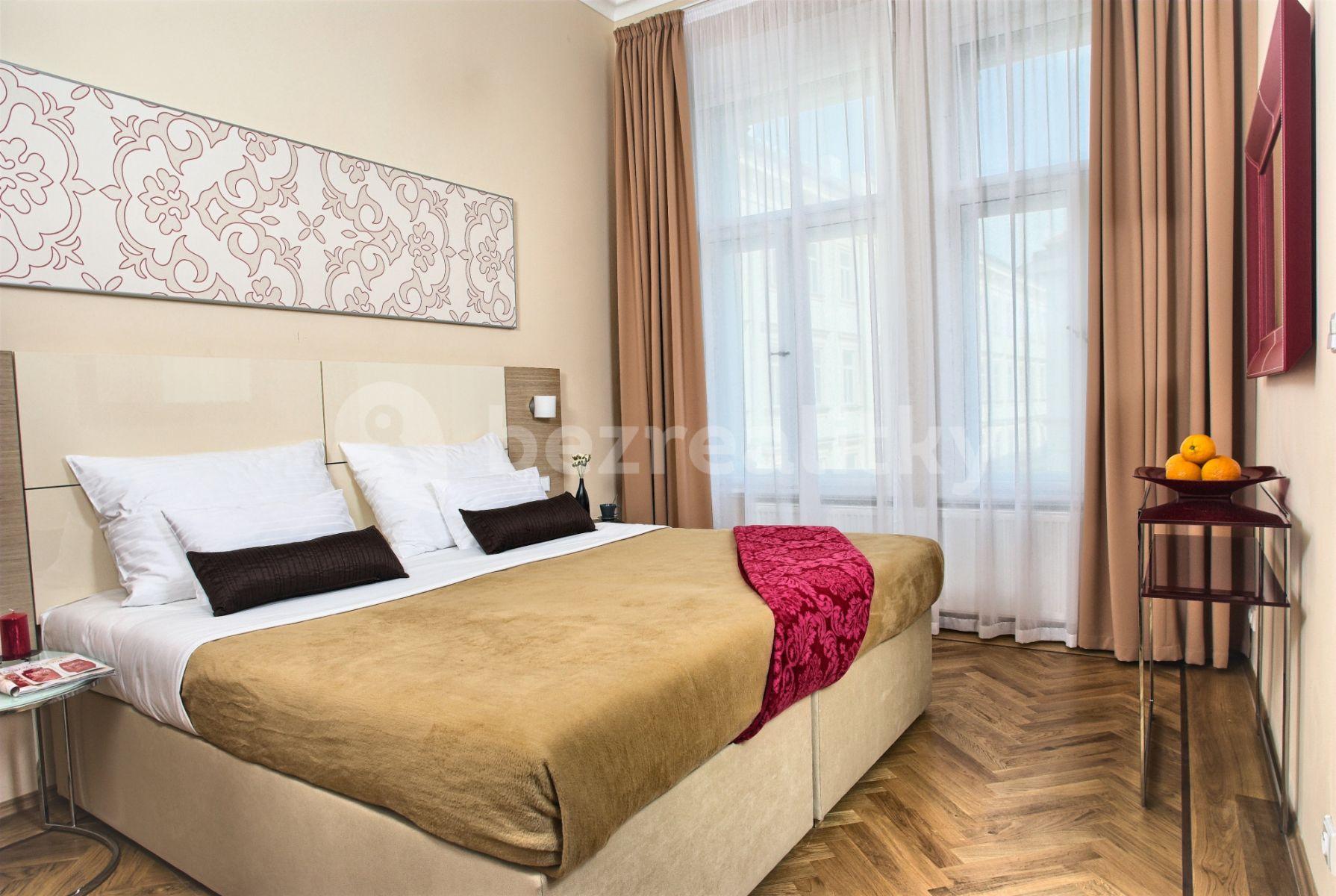 Pronájem bytu 3+kk 90 m², Karoliny Světlé, Praha, Praha