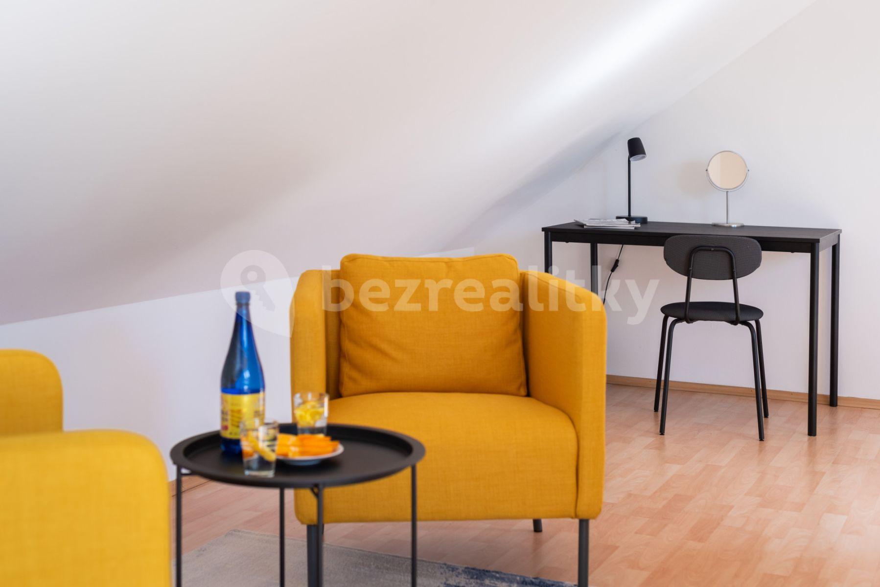 Pronájem bytu 5+1 90 m², Grafická, Praha, Praha