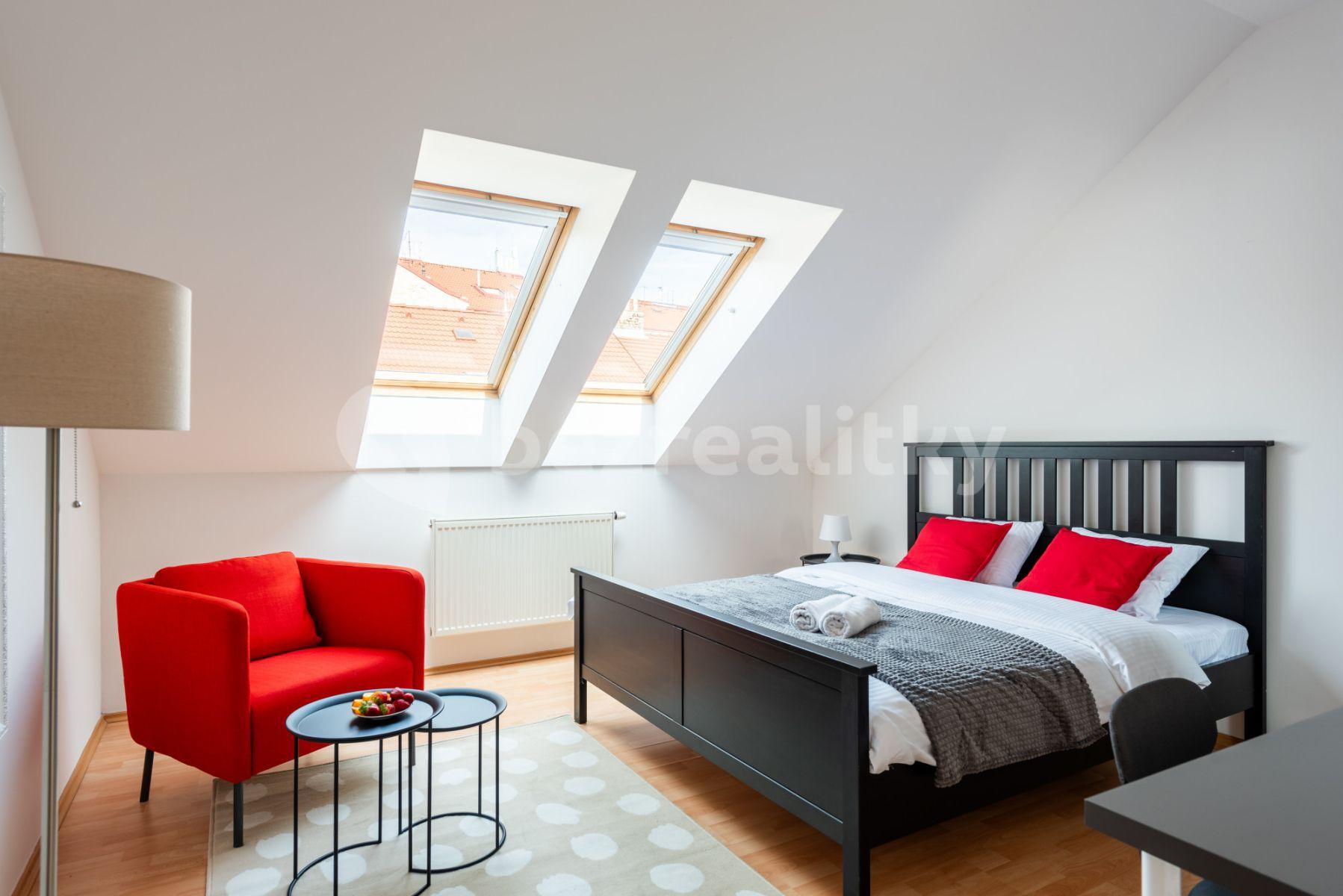 Pronájem bytu 5+1 90 m², Grafická, Praha, Praha