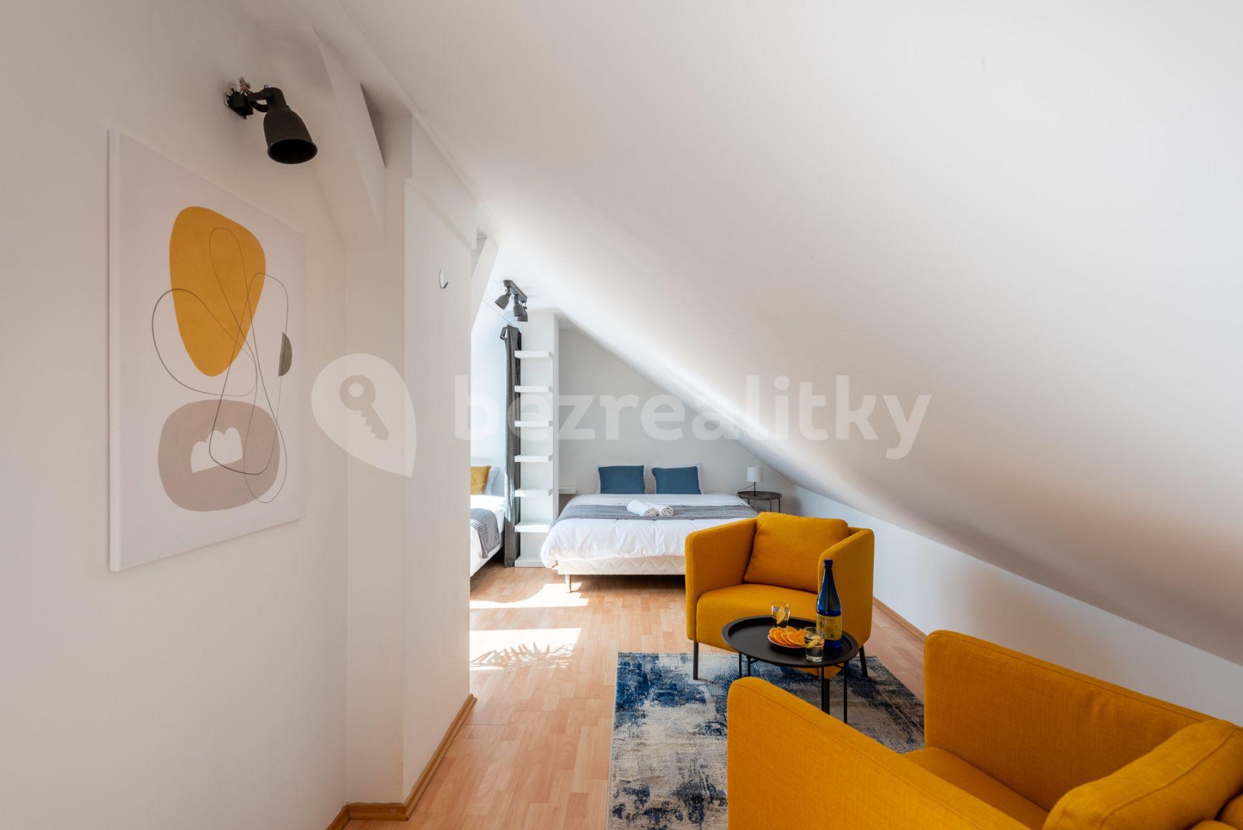 Pronájem bytu 5+1 90 m², Grafická, Praha, Praha