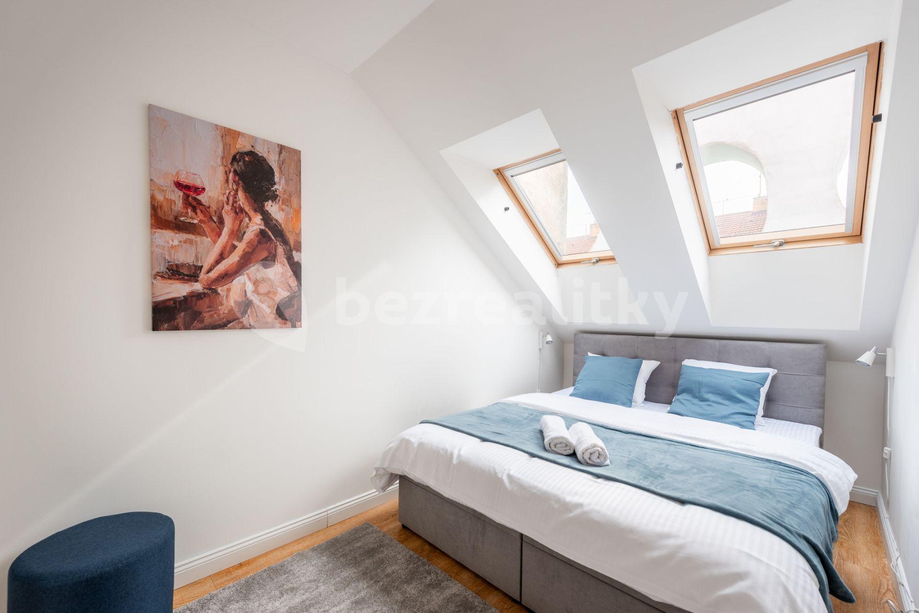 Pronájem bytu 3+1 75 m², Plzeňská, Praha, Praha