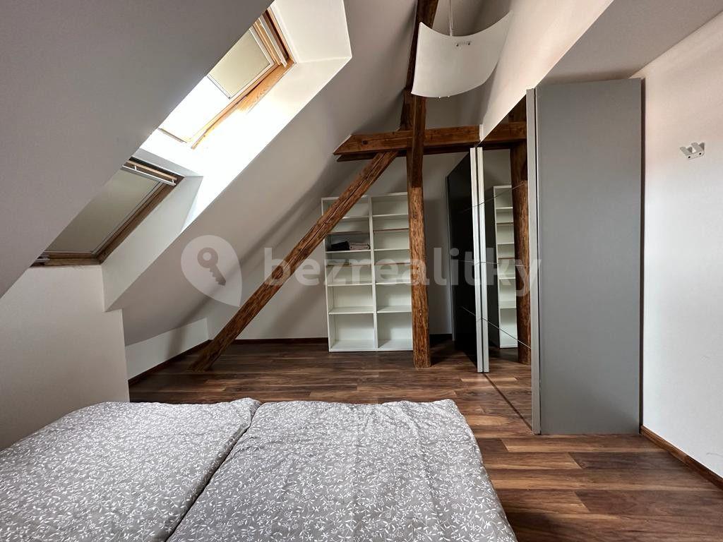 Pronájem bytu 2+1 56 m², Klapkova, Praha, Praha