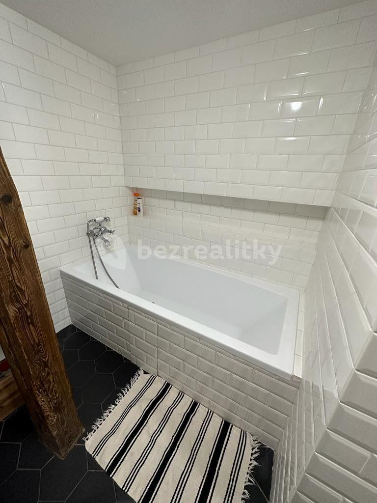 Pronájem bytu 2+1 56 m², Klapkova, Praha, Praha