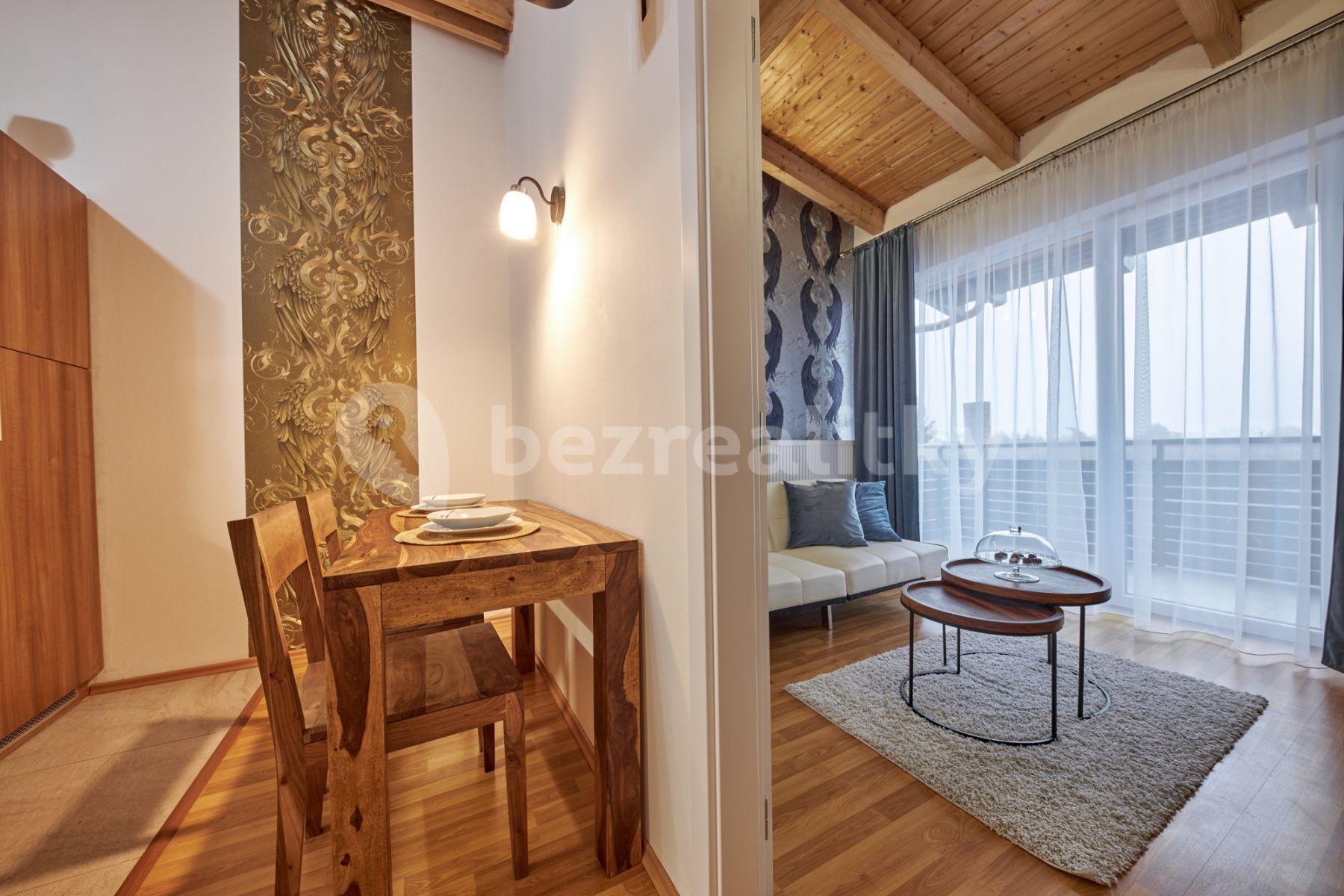 Pronájem bytu 2+1 51 m², Hradská, Vrakuňa, Bratislavský kraj