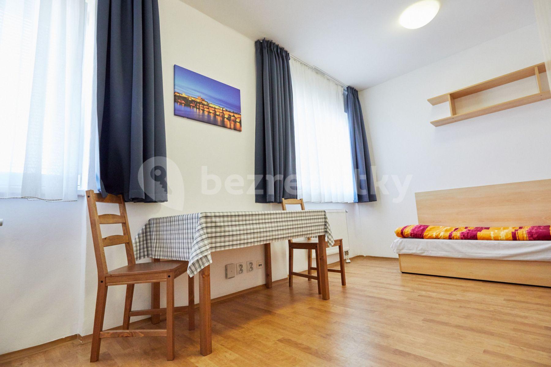 Pronájem bytu 1+1 30 m², Jeseniova, Praha, Praha