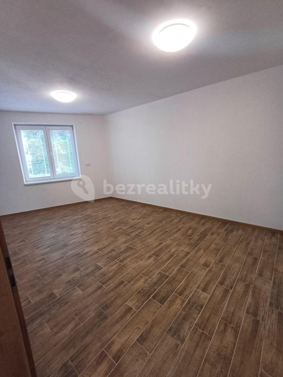 Pronájem bytu 4+1 85 m², Nová Pražská, Benešov, Středočeský kraj