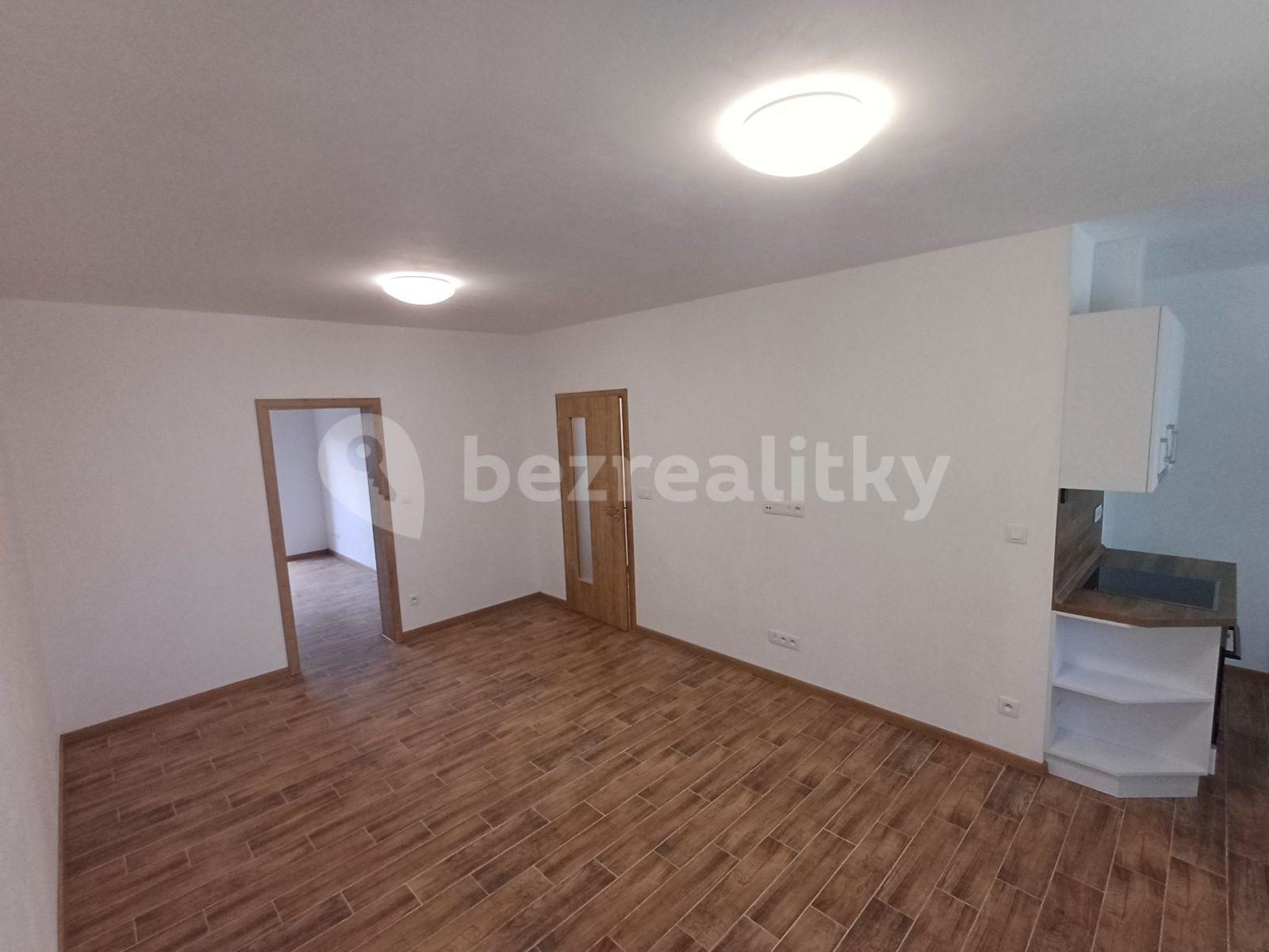 Pronájem bytu 4+1 85 m², Nová Pražská, Benešov, Středočeský kraj