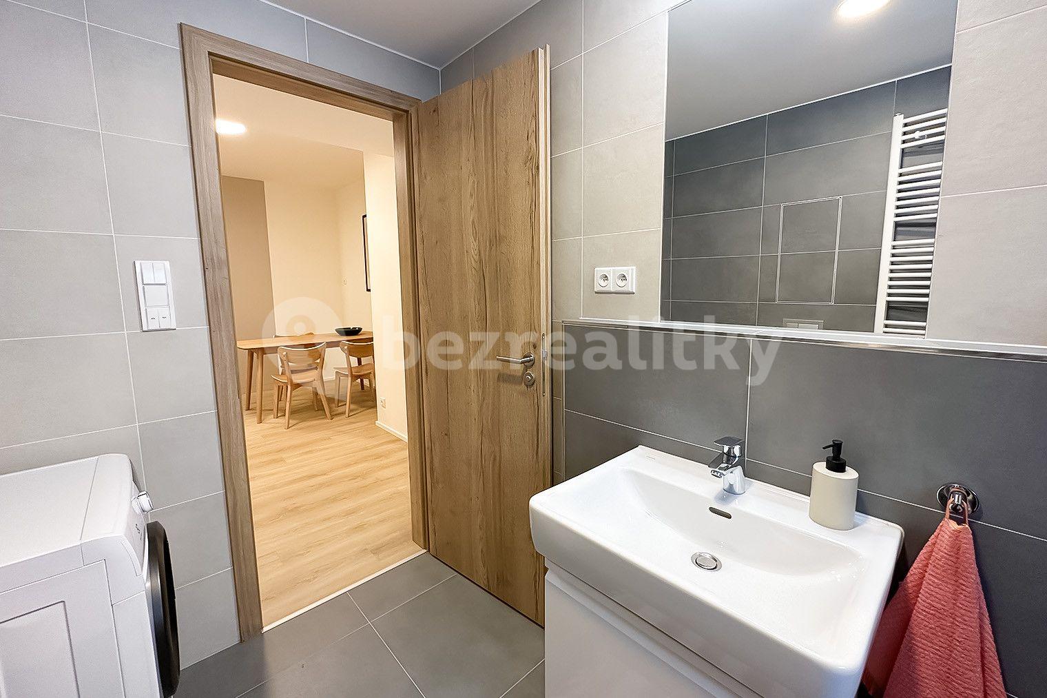 Pronájem bytu 2+1 63 m², U Pergamenky, Praha, Praha