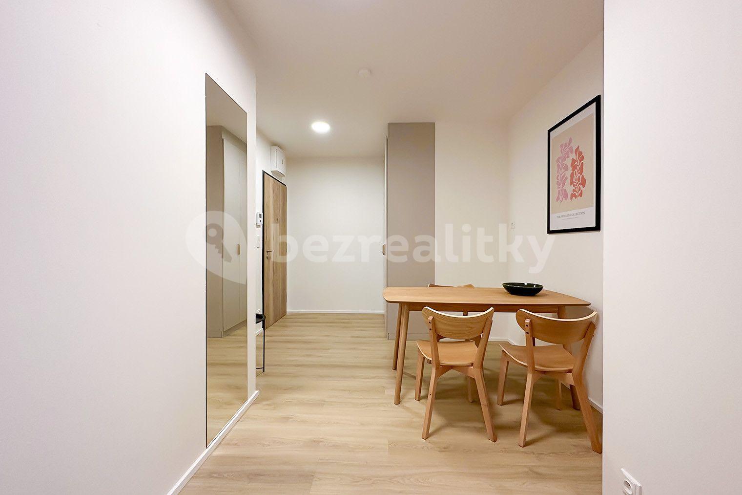 Pronájem bytu 2+1 63 m², U Pergamenky, Praha, Praha