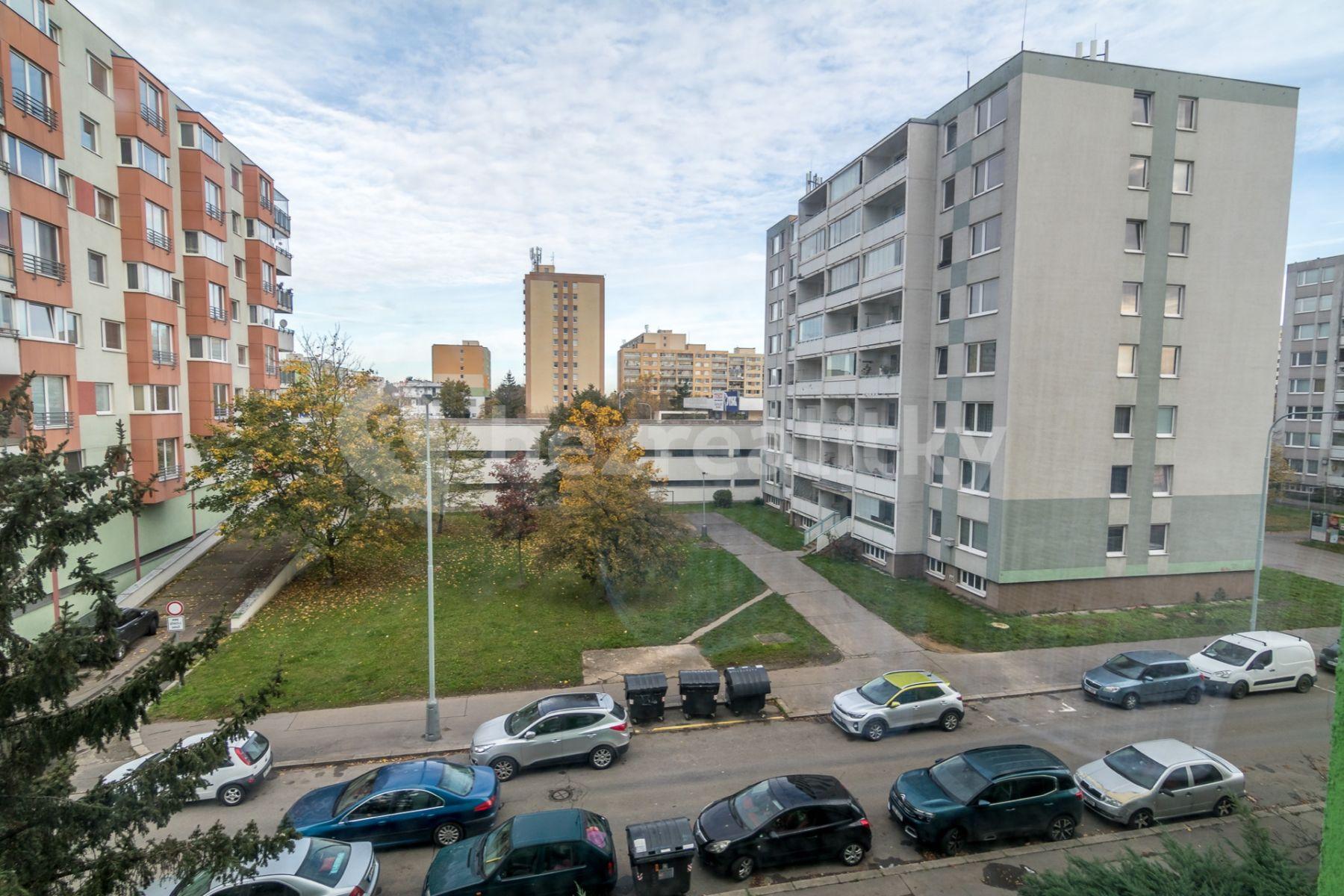 Prodej bytu 3+1 78 m², Bachova, Praha, Praha