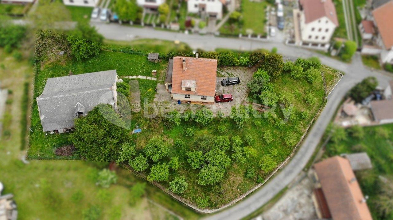 Prodej domu 220 m², pozemek 1.926 m², Chorušice, Středočeský kraj