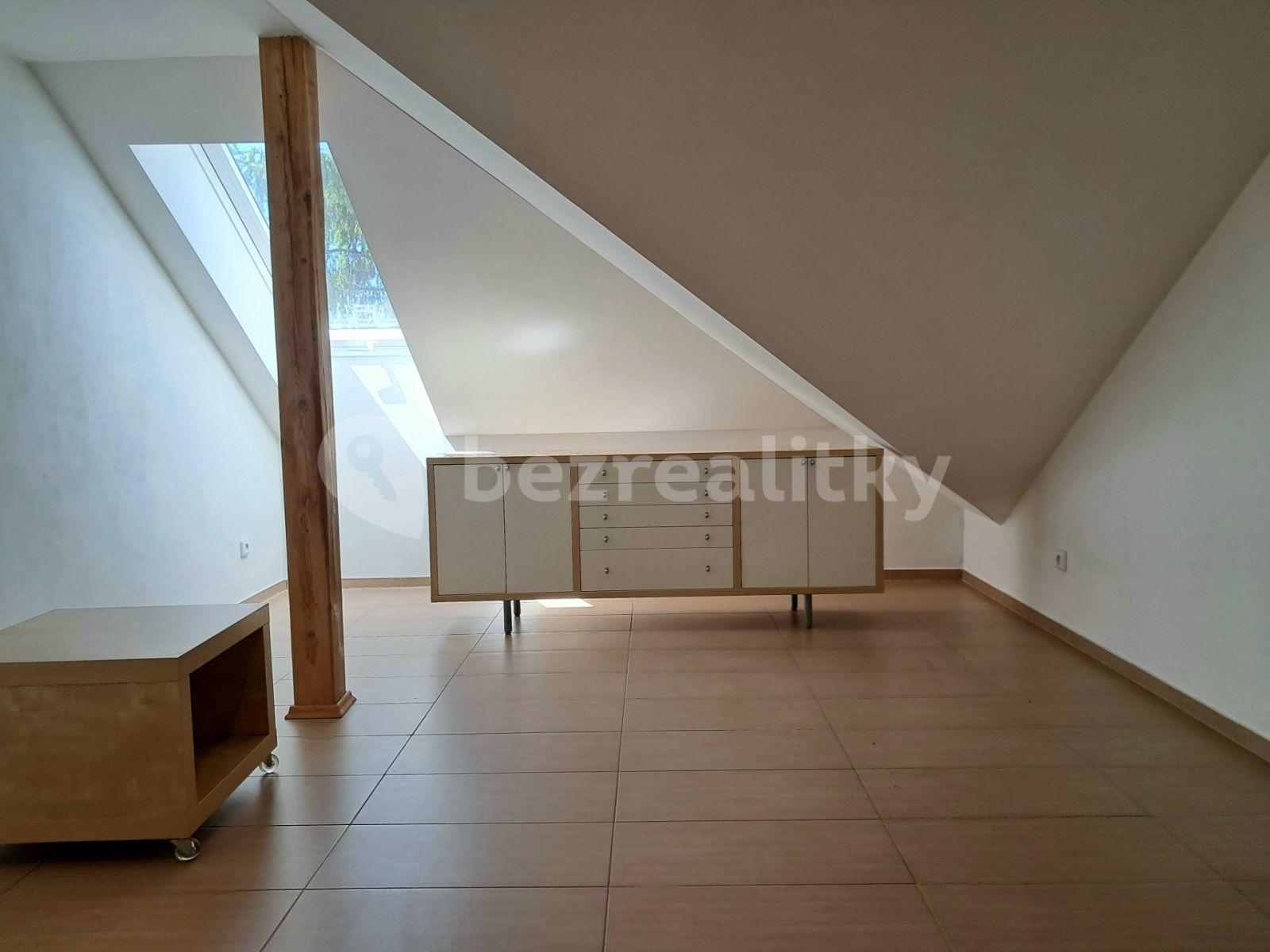 Pronájem bytu 2+kk 76 m², Libušina, Roudnice nad Labem, Ústecký kraj