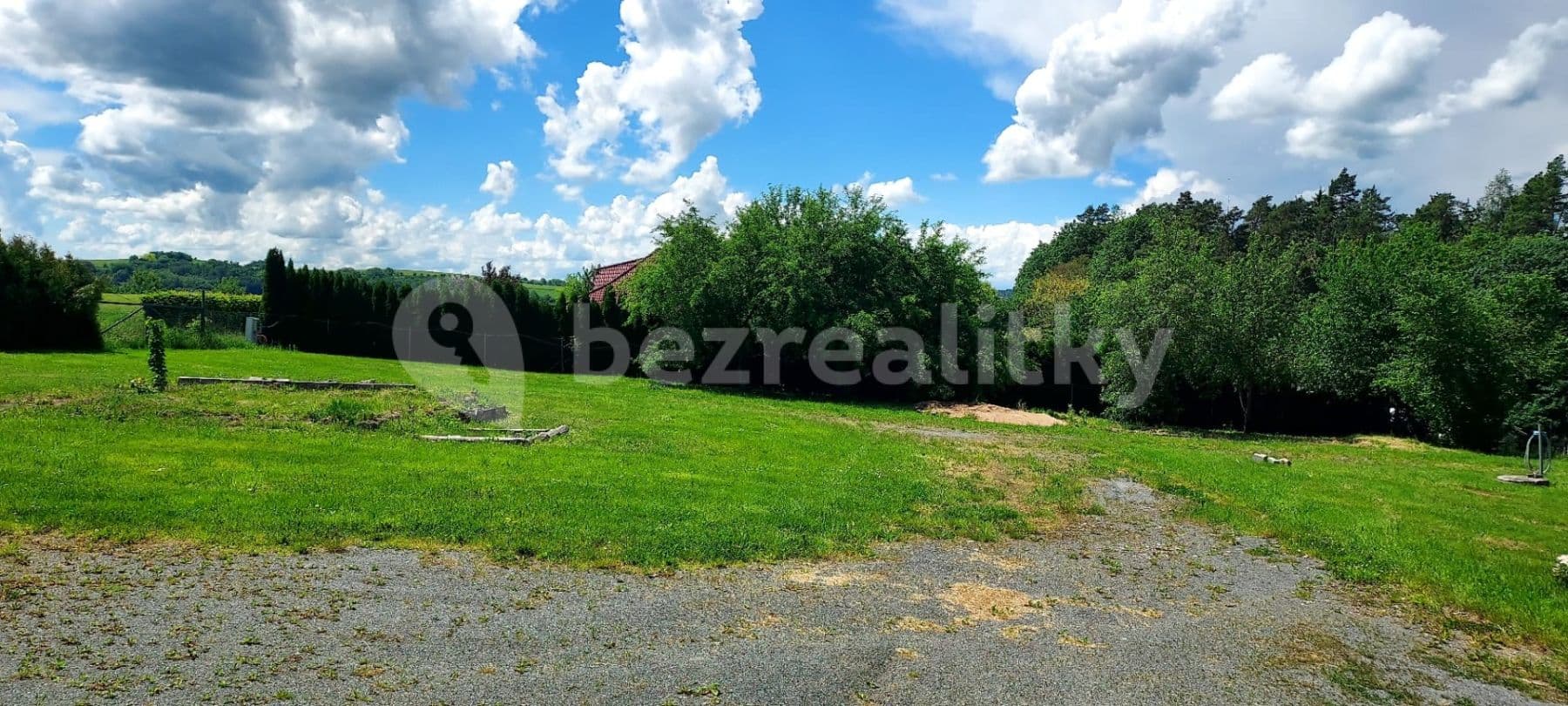 Prodej pozemku 1.469 m², Černokostelecká, Stříbrná Skalice, Středočeský kraj
