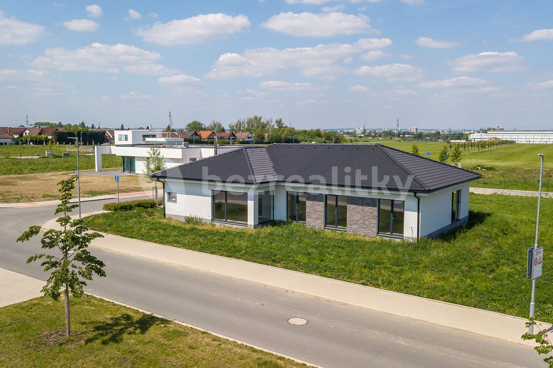 Prodej kanceláře 829 m², Vestec, Vestec, Středočeský kraj