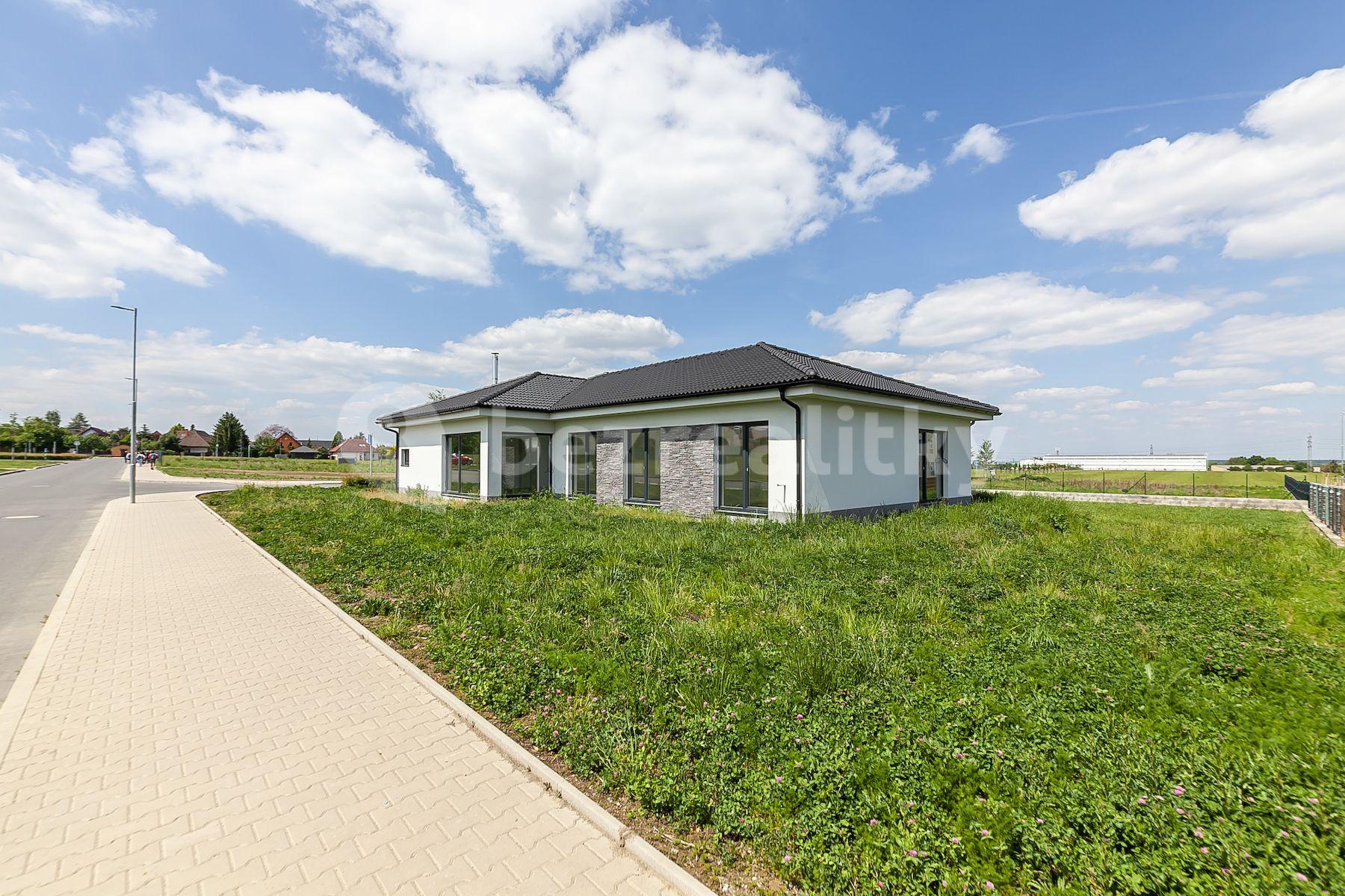 Prodej domu 190 m², pozemek 829 m², Vestec, Vestec, Středočeský kraj