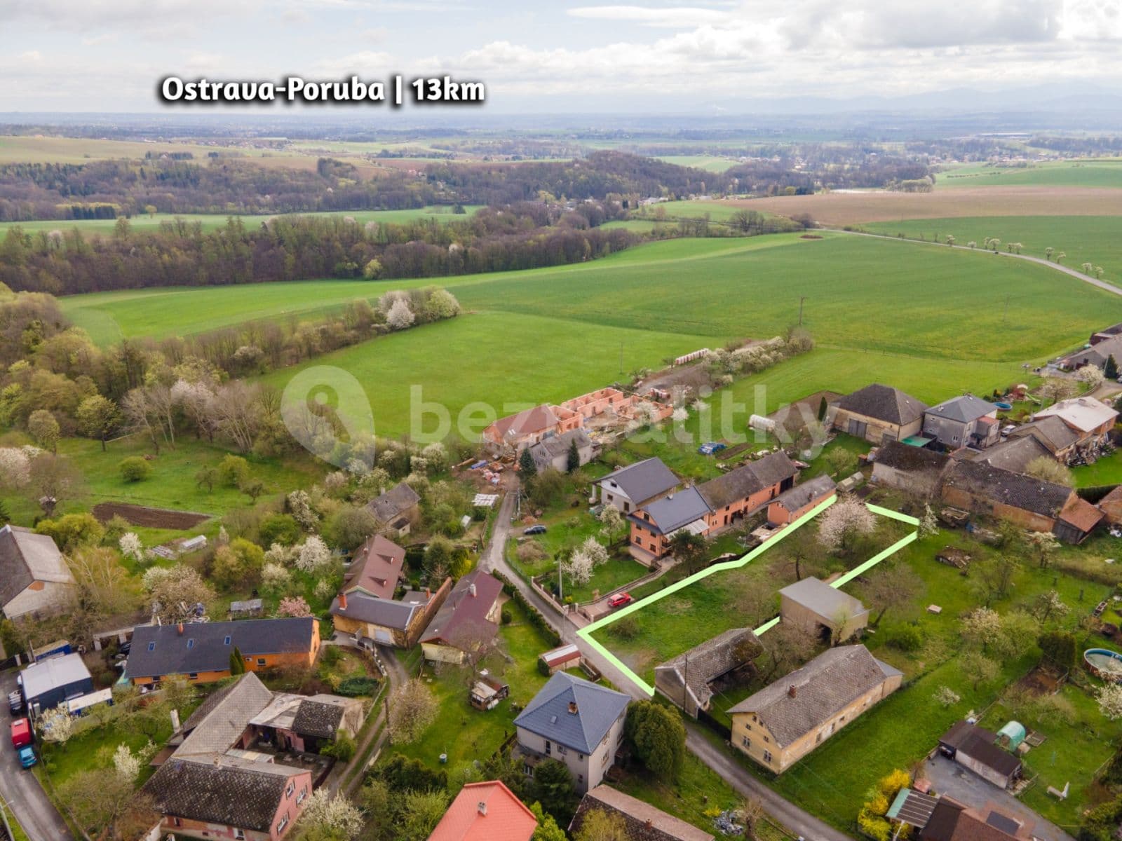 Prodej pozemku 1.056 m², Bílovec, Moravskoslezský kraj