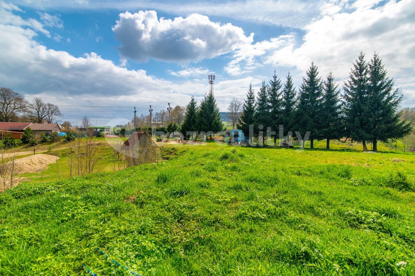 Prodej pozemku 1.907 m², Horní Podhájí, Jeřmanice, Liberecký kraj