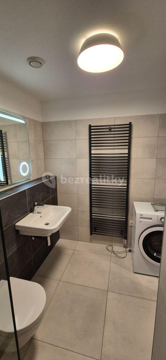 Pronájem bytu 1+kk 35 m², Kobližná, Brno, Jihomoravský kraj