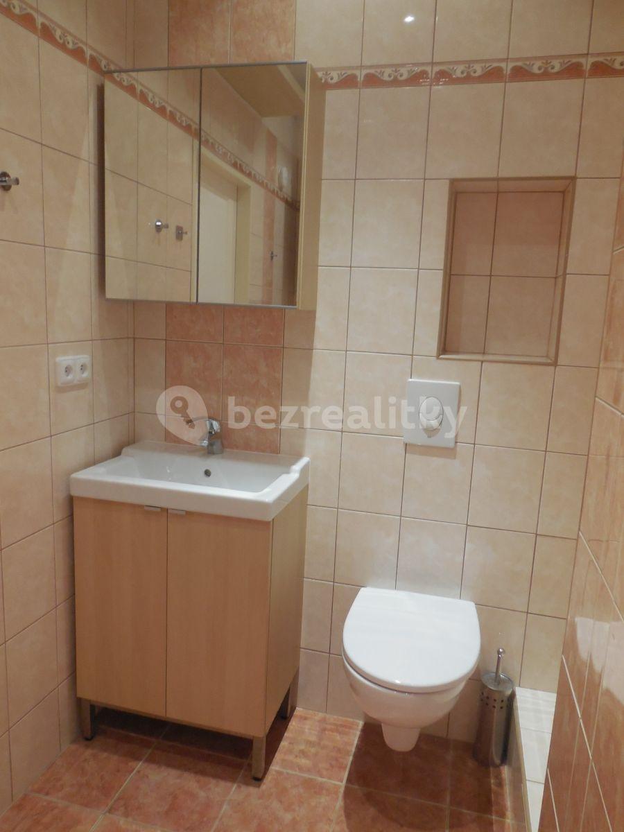 Pronájem bytu 2+1 82 m², Moravská, Praha, Praha