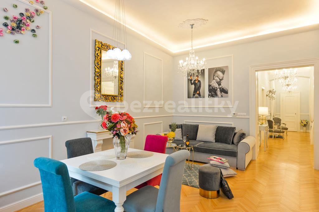 Pronájem bytu 2+kk 80 m², Ve Smečkách, Praha, Praha