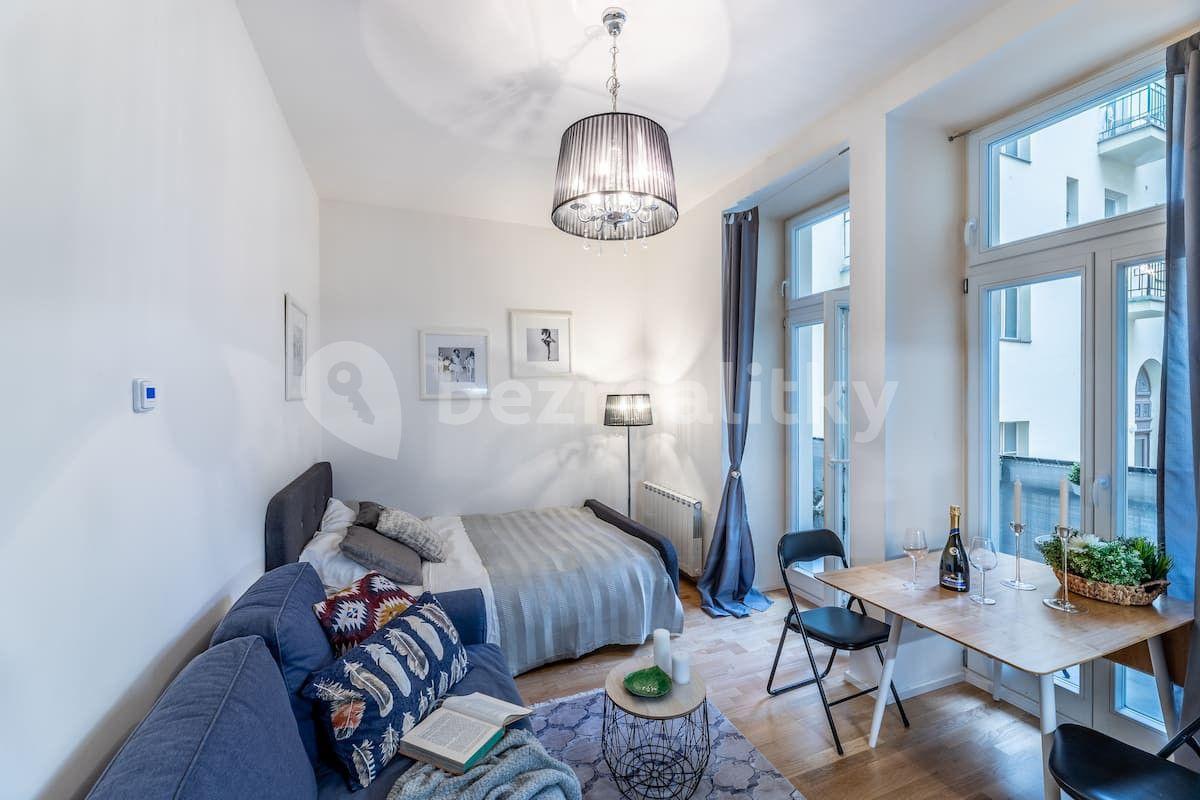 Pronájem bytu 1+kk 24 m², Příčná, Praha, Praha