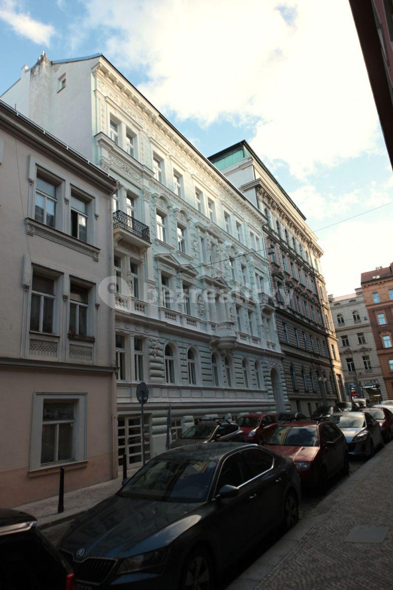 Pronájem bytu 1+kk 24 m², Příčná, Praha, Praha