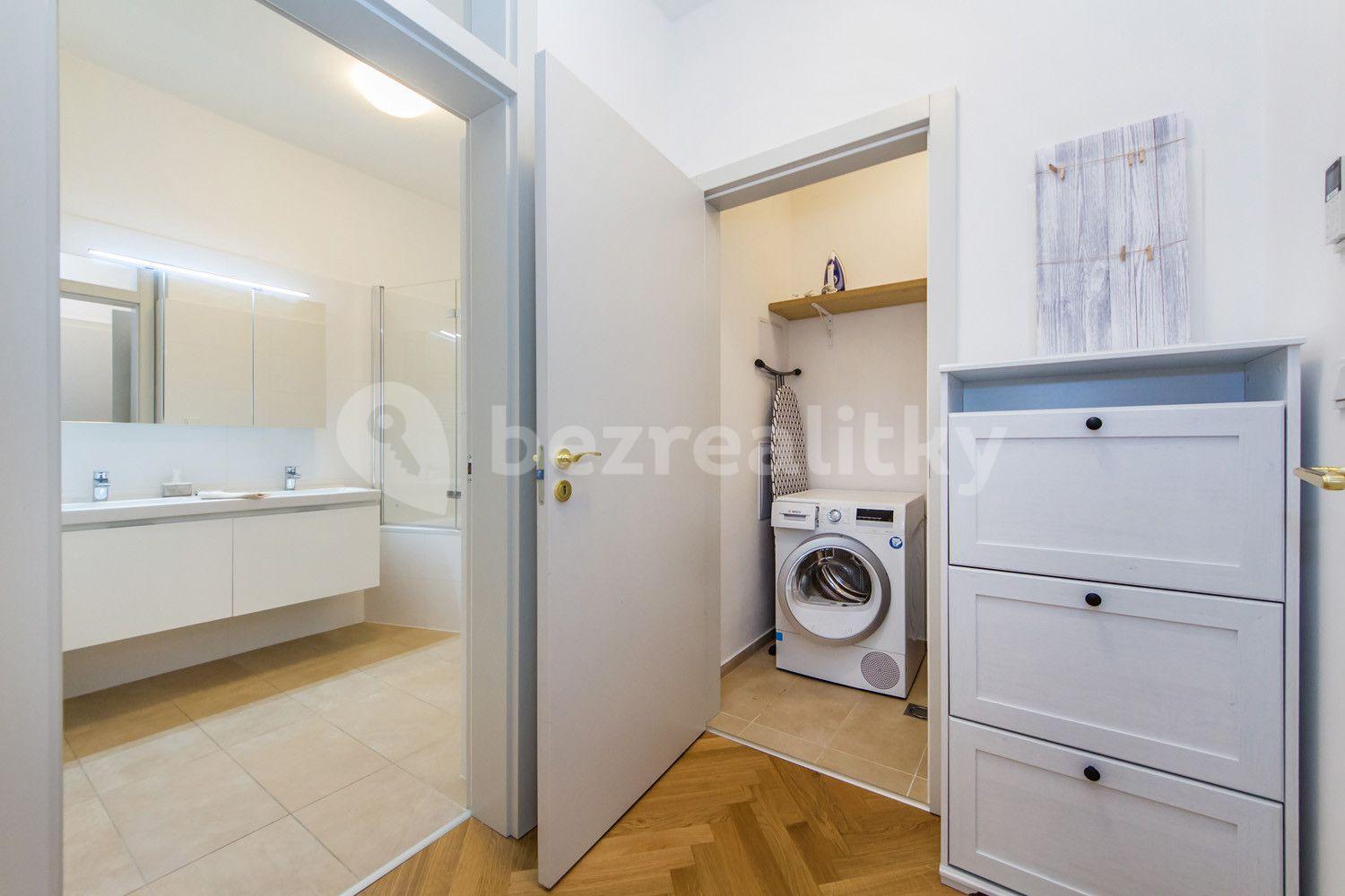 Pronájem bytu 2+kk 60 m², Balbínova, Praha, Praha