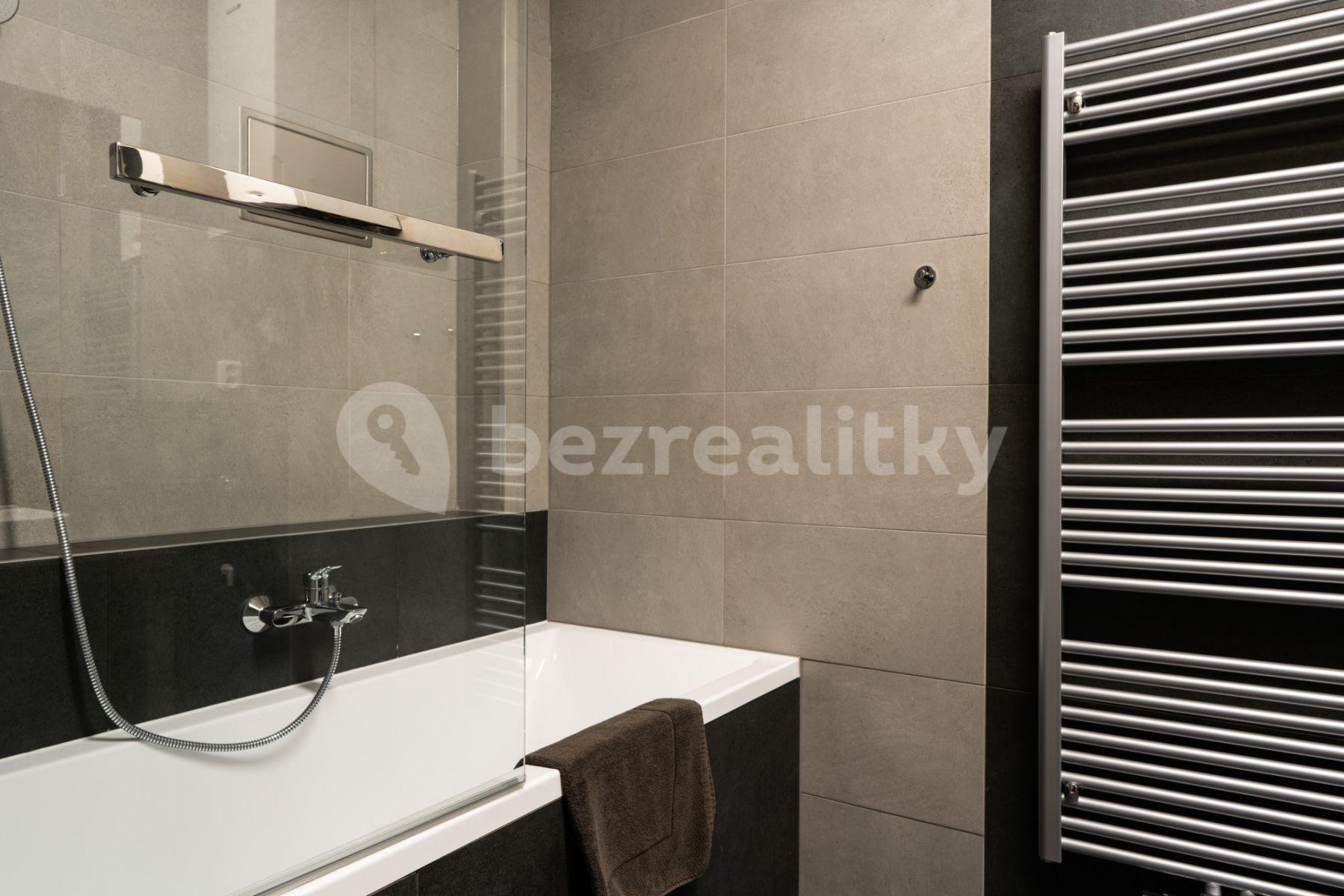 Pronájem bytu 2+1 79 m², Polská, Praha, Praha