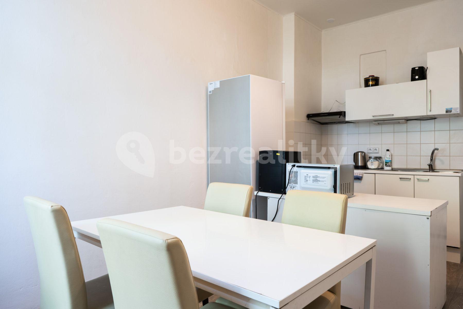 Pronájem bytu 2+1 79 m², Polská, Praha, Praha